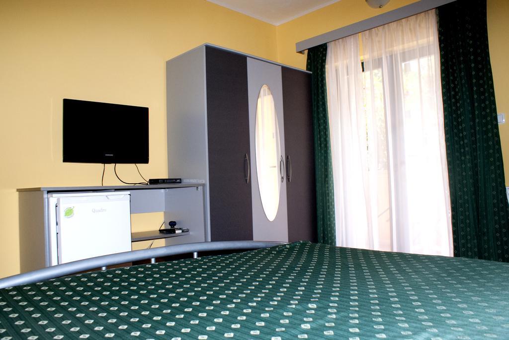 Pansion Ana Hotel Mali Losinj Ngoại thất bức ảnh